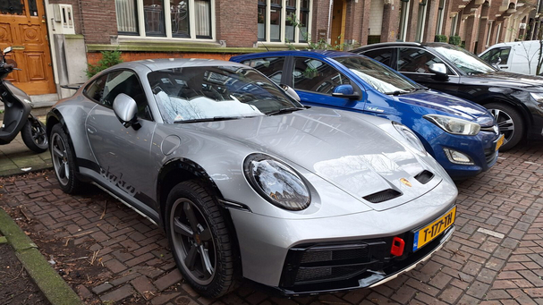 Porsche 911 Dakar