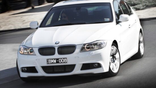 sportieve premium sedan - BMW 325i M Sport (E90)