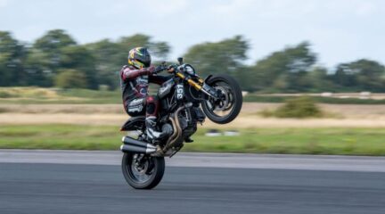 Man zonder wheeliediploma krijgt boete