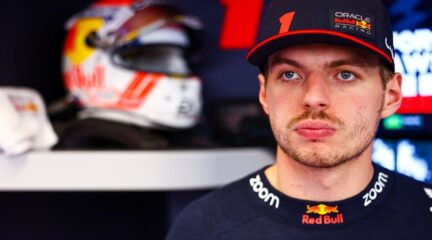 Verstappen over kritiek boordradio: 'Ze kunnen allemaal opdonderen'