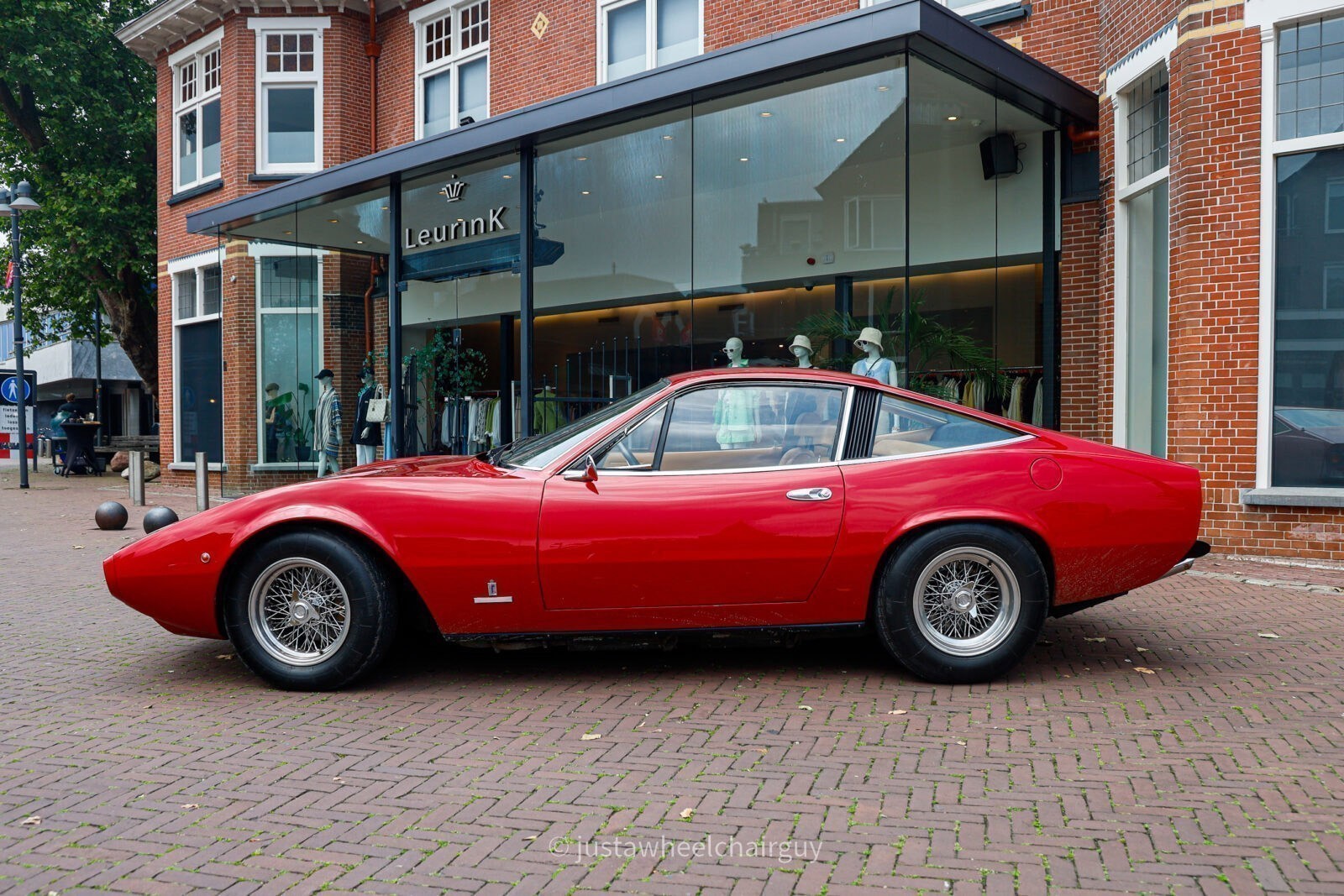 Ferrari 365 GTC/4