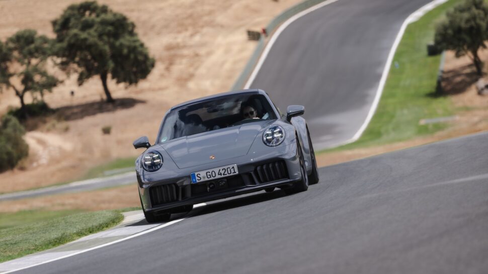 Porsche 911 992.2 Carrera GTS - test en video