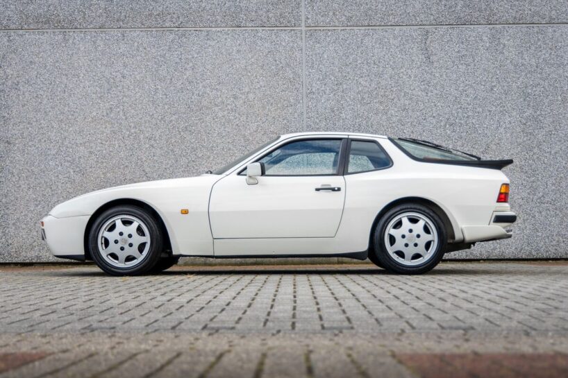 Porsche 944 S2