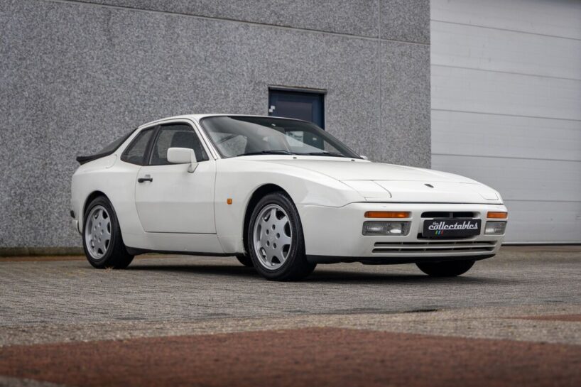 Porsche 944 S2