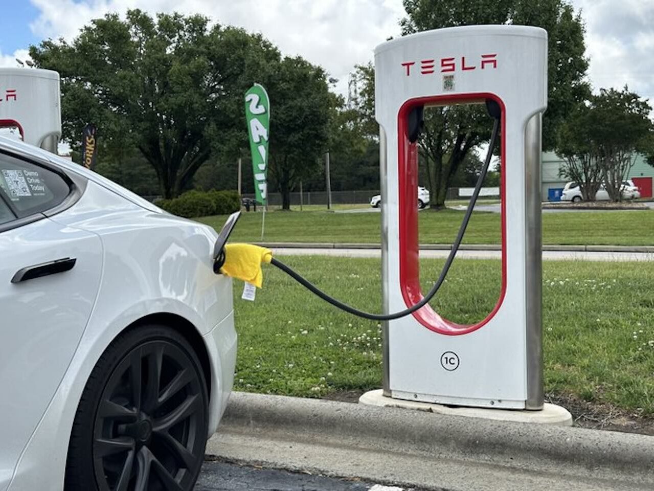 Tesla: stop met natte handdoektruc voor snellere laadtijden