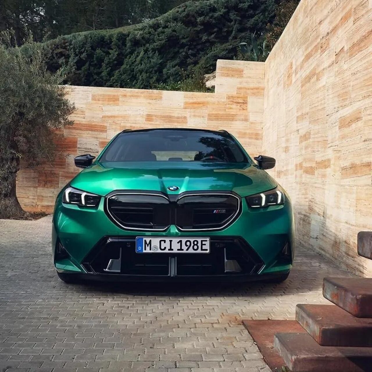 BMW M5 Touring gelekt