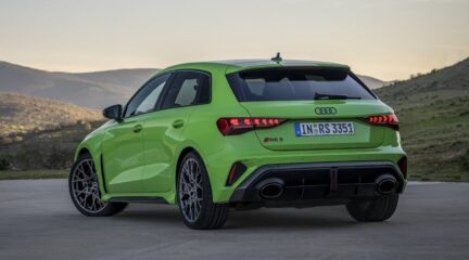 Vernieuwde Audi RS3 keihard gelekt