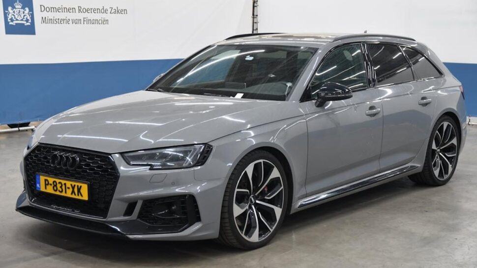 Domeinen zoekt een liefhebber voor deze Audi RS4 Avant