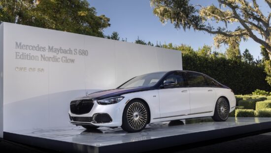 Bekijk het noorderlicht op de Mercedes-Maybach Nordic Glow