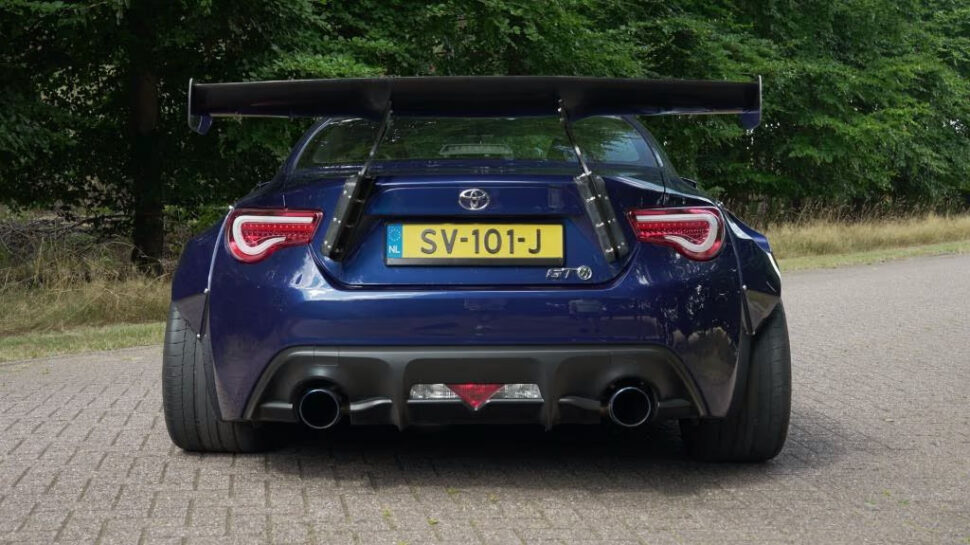 Toyota GT86 widebody