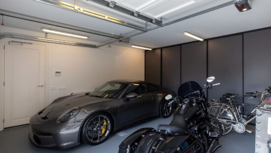 GT3 Touring vult garage van Zuid-Hollandse villa