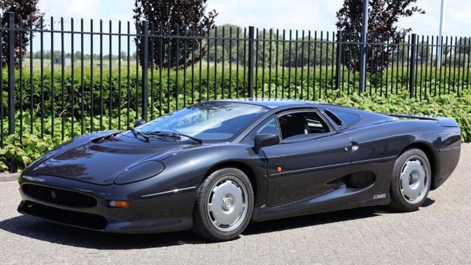 jaguar xj220 marktplaats