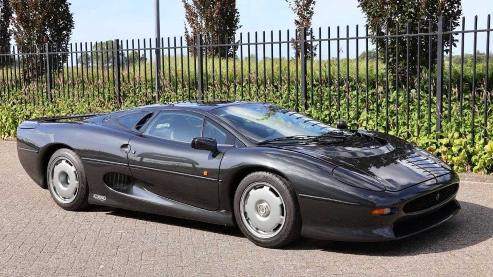 jaguar xj220 marktplaats